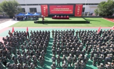 我校2025級學(xué)生軍訓(xùn)閉營儀式圓滿舉行